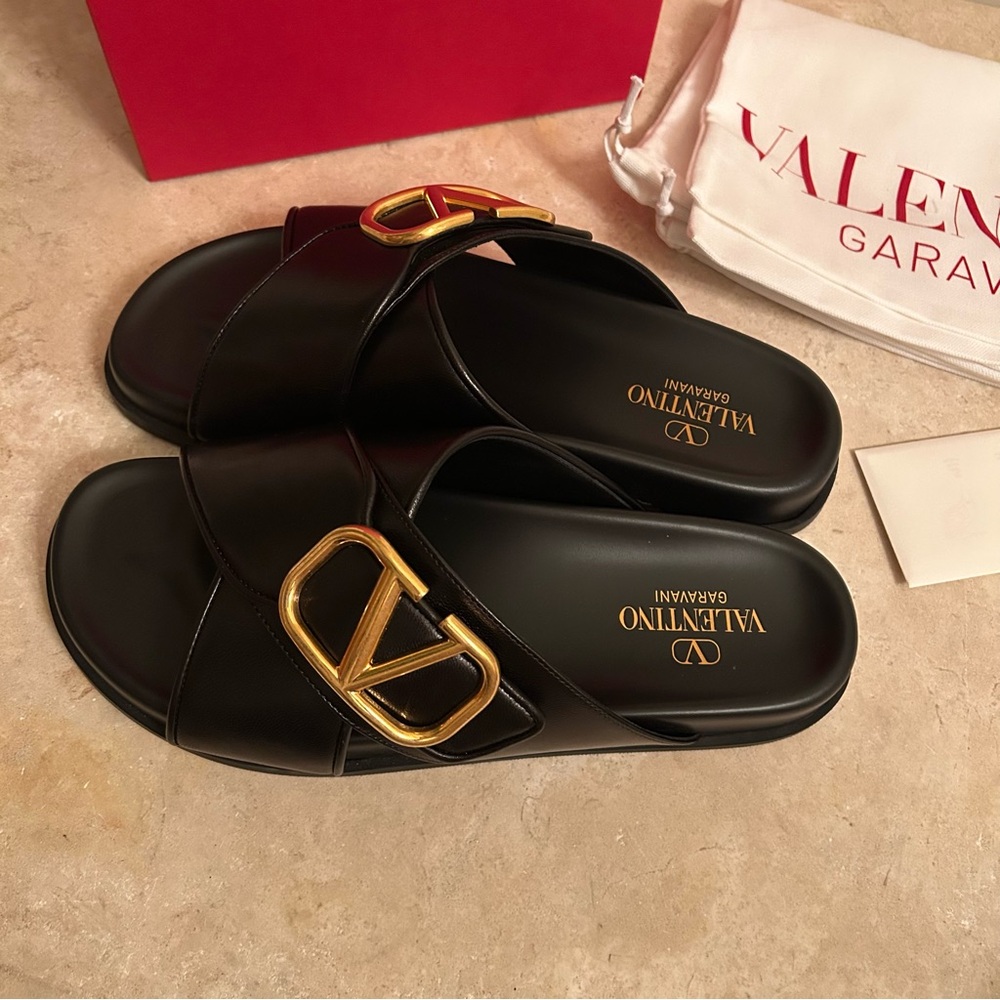 Authentic Valentino Garavani Black leather gold logo plate Slides Size 40 EUC! - Picture 11 of 16
